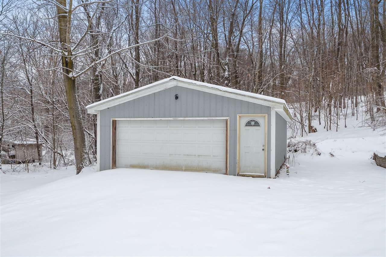 6670 Keyes Road Bellevue, MI 49021 - Photo 31 of 33