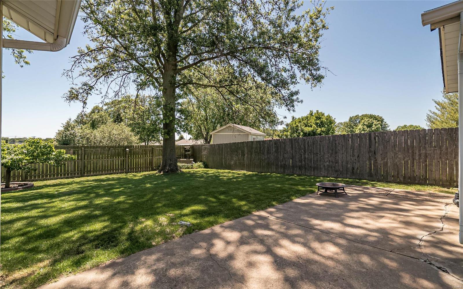 58 Country Hill Road St. Peters, MO 63376 - Photo 17 of 21
