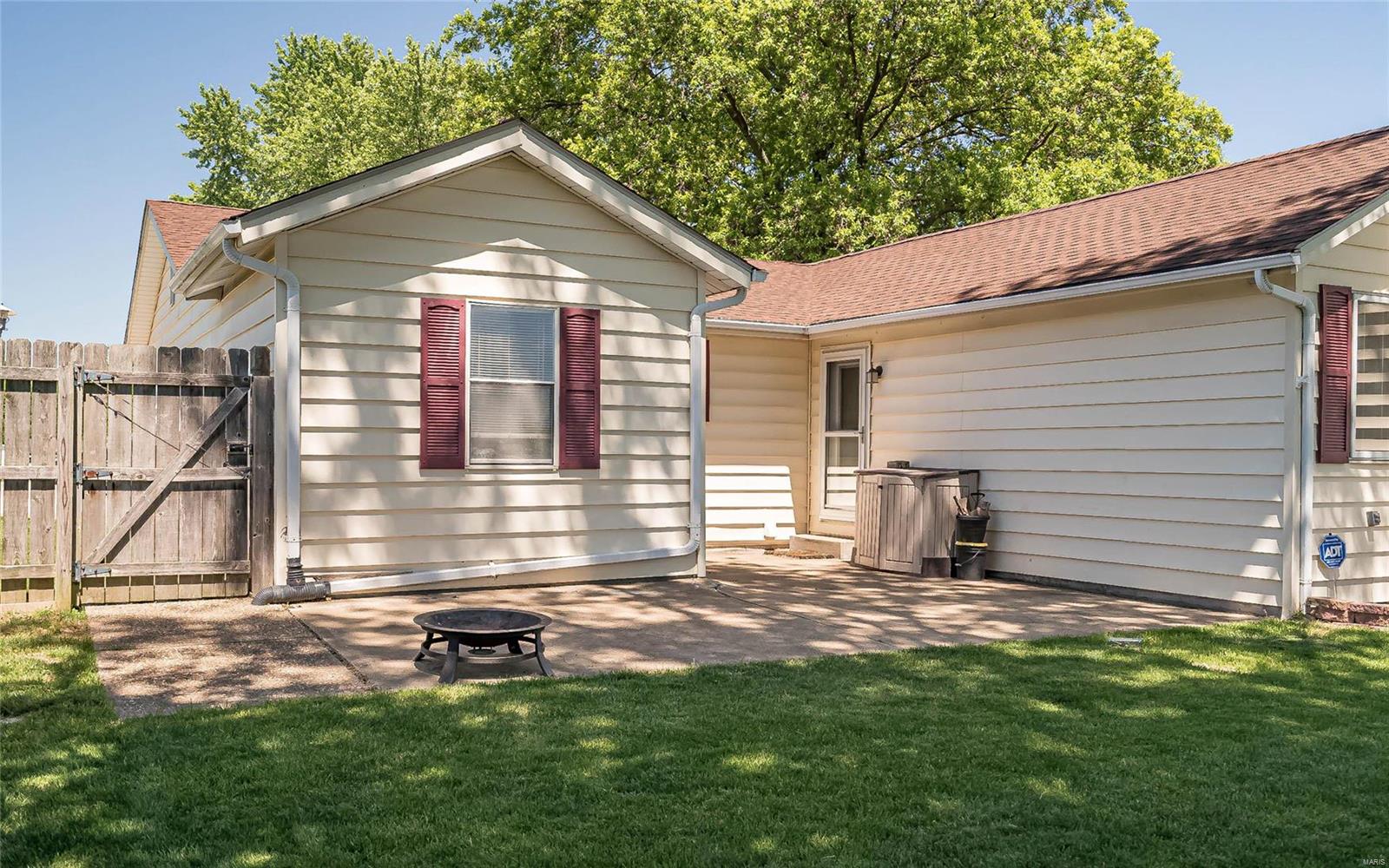 58 Country Hill Road St. Peters, MO 63376 - Photo 18 of 21