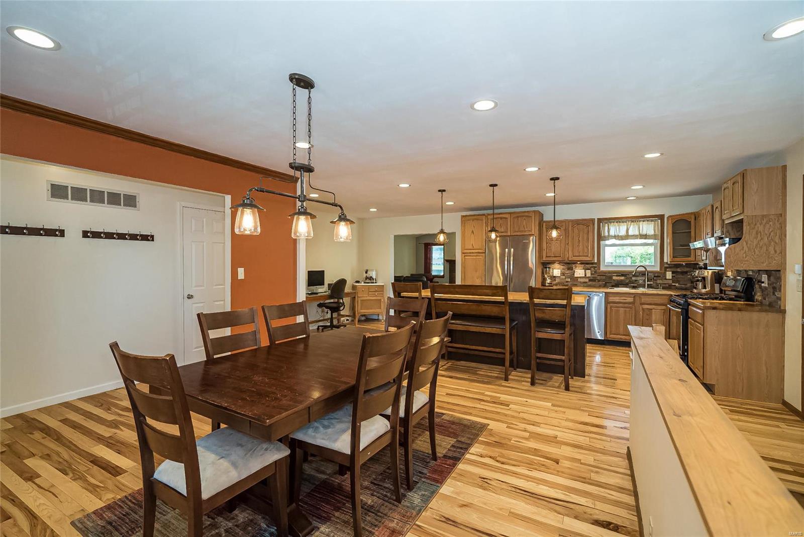 58 Country Hill Road St. Peters, MO 63376 - Photo 4 of 21