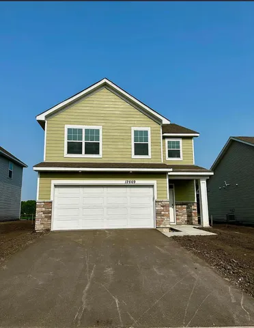 $2,600 | 12669 Erskin Street Northeast, Blaine, MN 55449