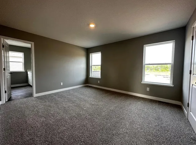 $2,600 | 12669 Erskin Street Northeast, Blaine, MN 55449