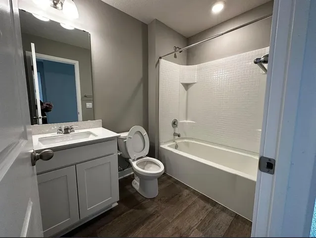 $2,600 | 12669 Erskin Street Northeast, Blaine, MN 55449