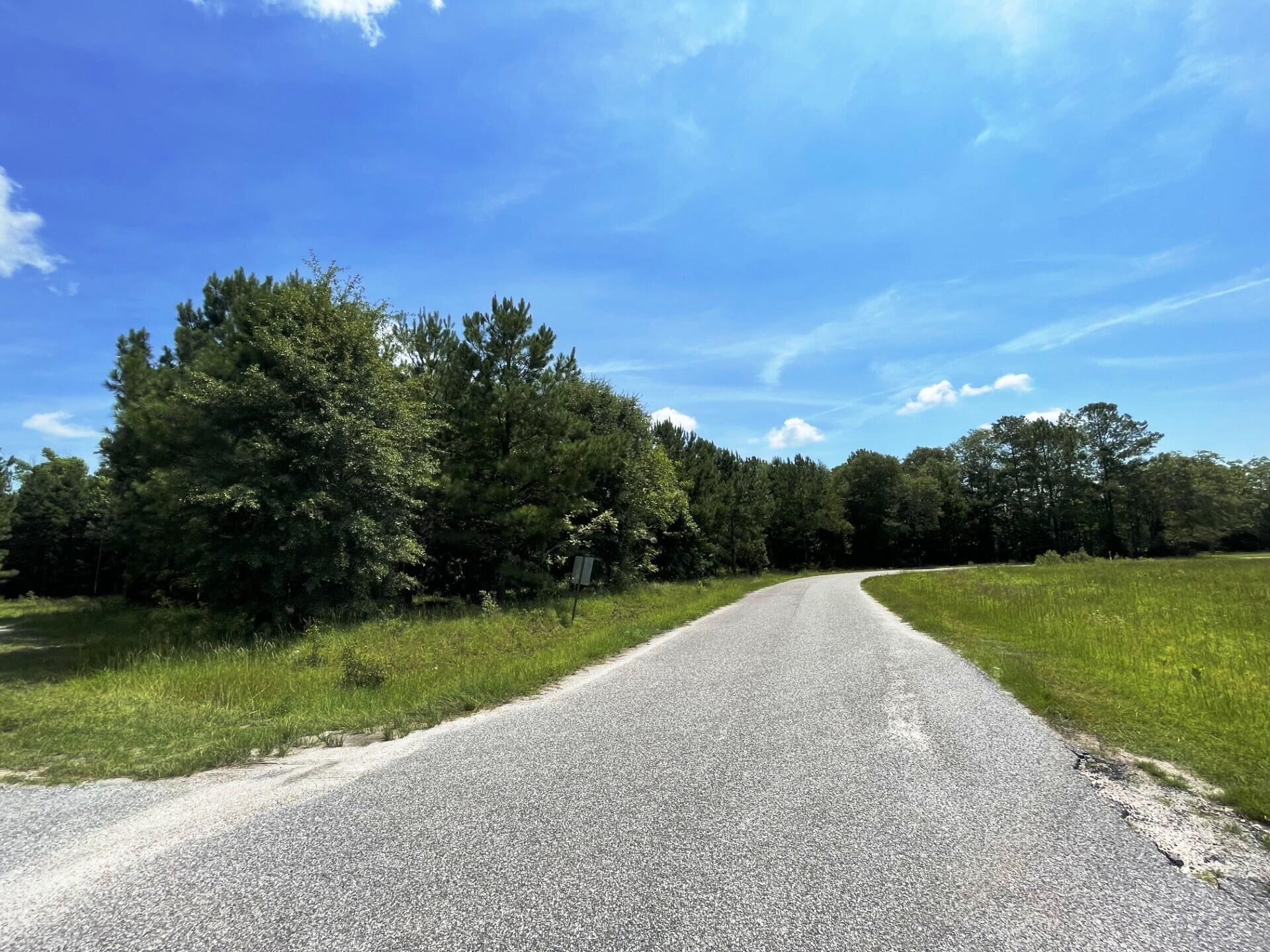 600ft+/- Paved Road Frontage!