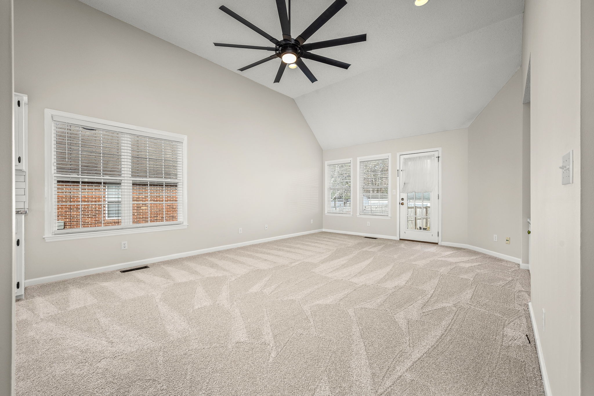 108 Blue Ridge Avenue Tullahoma, TN 37388 - Photo 5 of 40