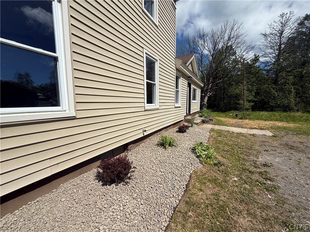 6637 Dix Road Westmoreland, NY 13440 - Photo 4 of 40