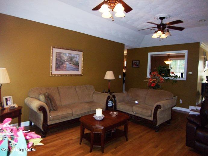 8830 Boston Road Boston, KY 40107 - Photo 5 of 44 Living Room