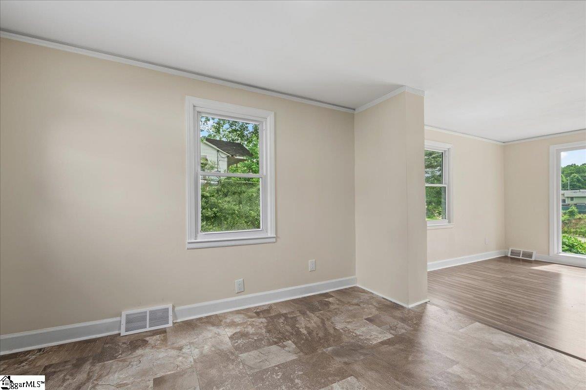 108 State Rd S-42-2623 Greer, SC 29651 - Photo 14 of 34