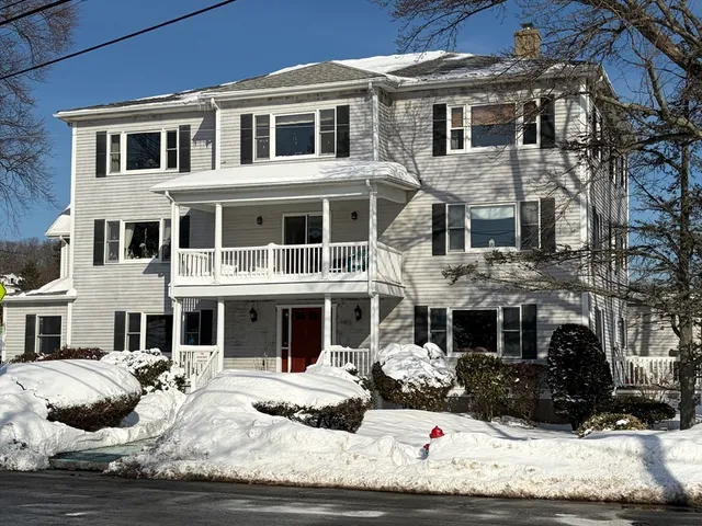$399,900 | 162 Willow Road, Unit 11, Nahant, MA 01908