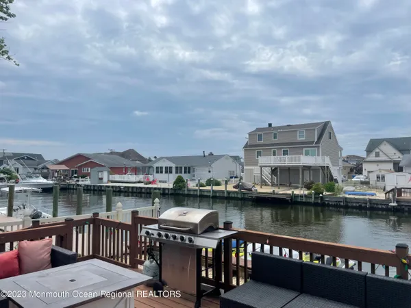 $3,800 | 331 Stephan Avenue, Toms River, NJ 08753