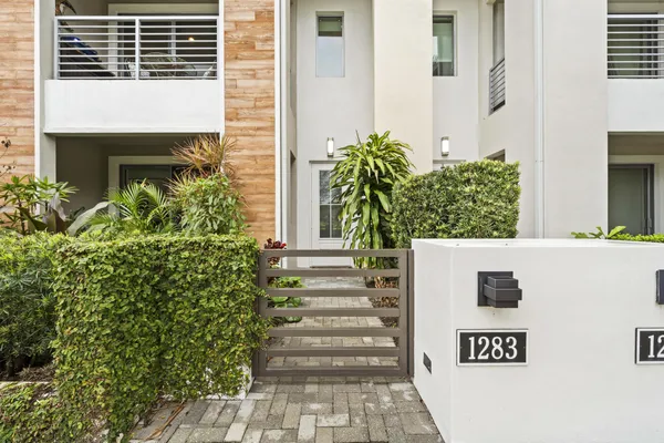 a view of a entrance door of the house