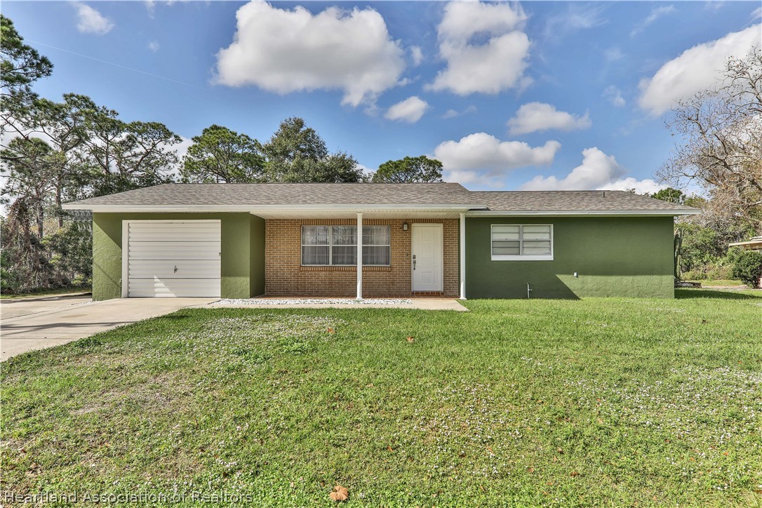3615 Lakewood Road Sebring, FL 33875 - Photo 1 of 22 Gallery Image 1