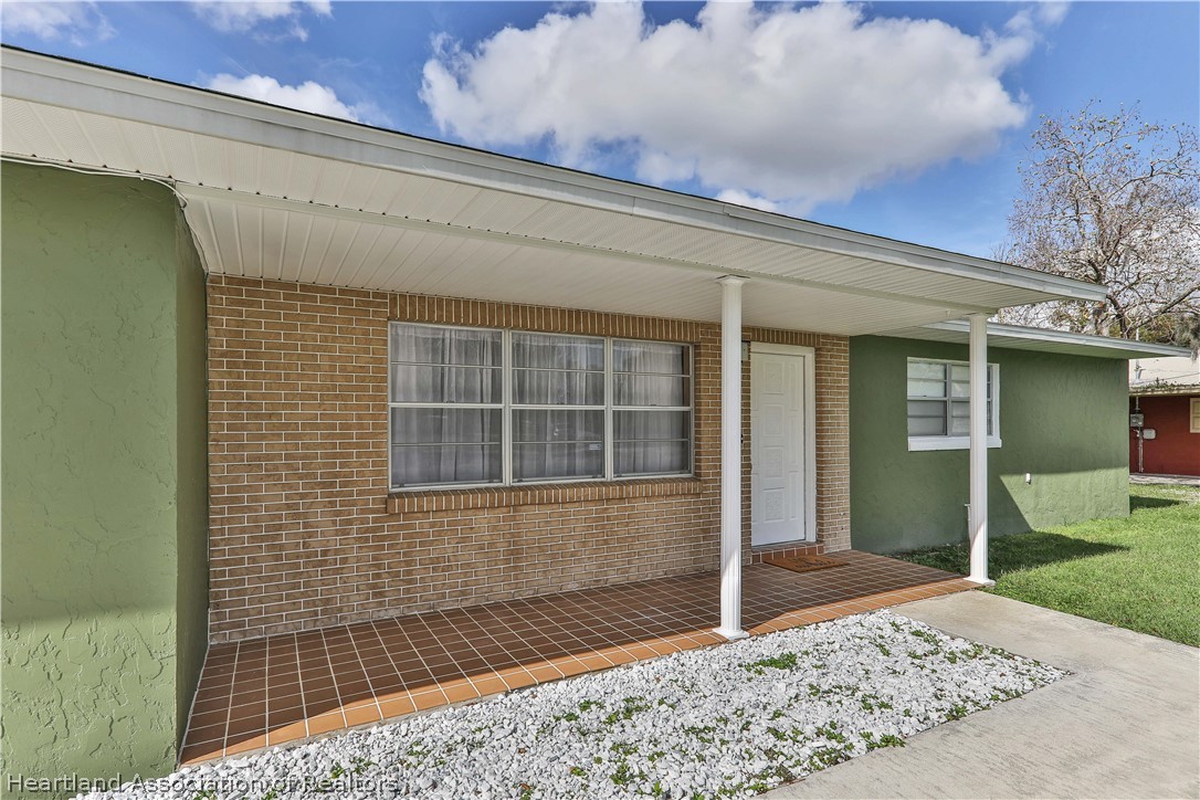 3615 Lakewood Road Sebring, FL 33875 - Photo 2 of 22 Gallery Image 2