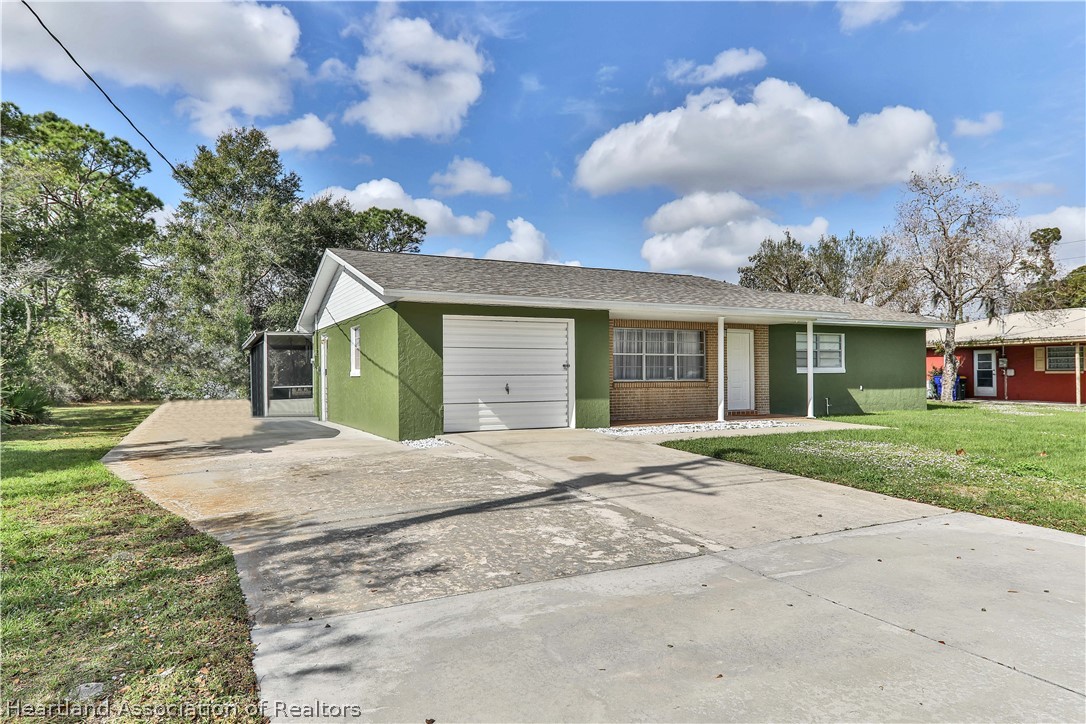 3615 Lakewood Road Sebring, FL 33875 - Photo 3 of 22 Gallery Image 3