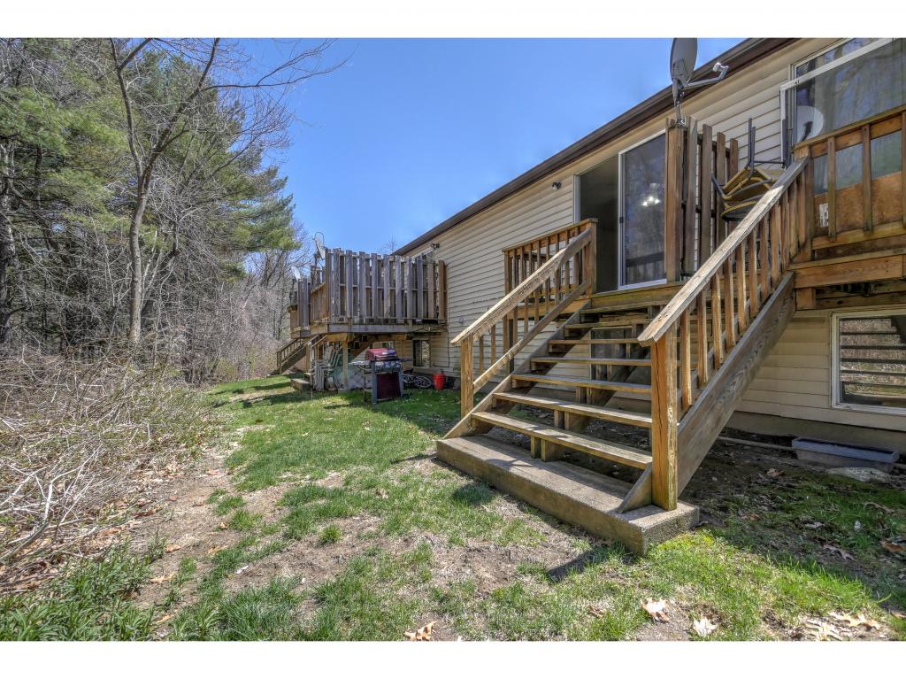 905 Mammoth Road, Unit 11 Manchester, NH 03104 - Photo 3 of 30