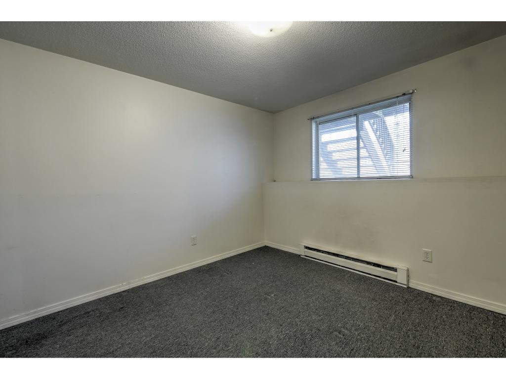 905 Mammoth Road, Unit 11 Manchester, NH 03104 - Photo 22 of 30