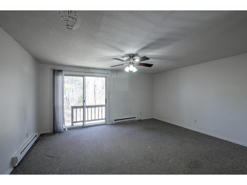 905 Mammoth Road, Unit 11 Manchester, NH 03104 - Photo 8 of 30