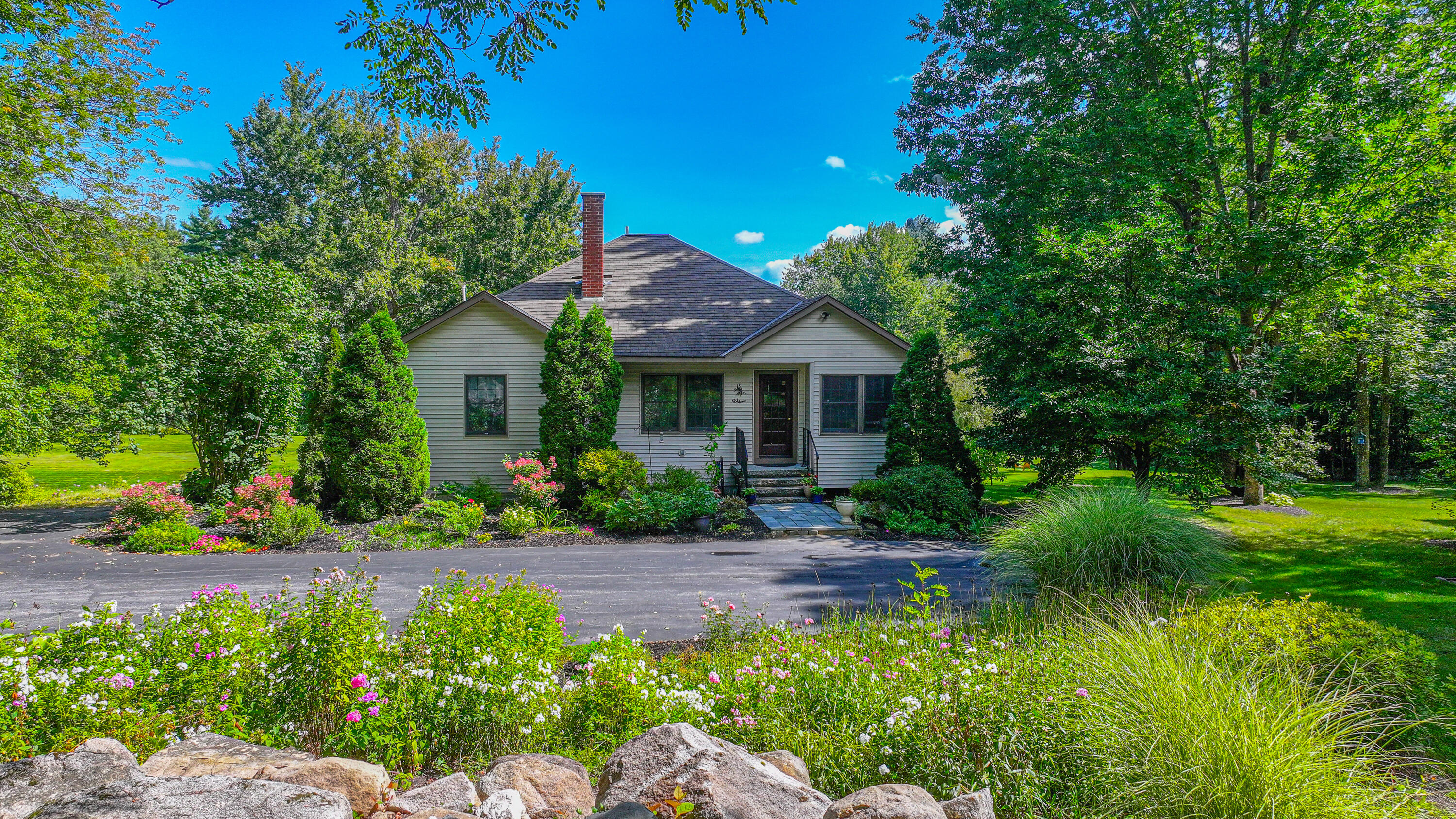 551 West Fryeburg Road Fryeburg, ME 04037 - Photo 4 of 64 551 W Fryeburg Ave-4