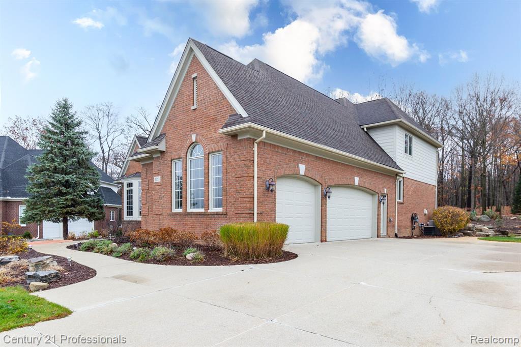 5353 Keswick Court Rochester, MI 48306 - Photo 2 of 63