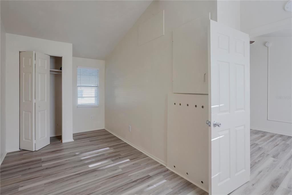 1102 Sunset Point Road Clearwater, FL 33755 - Photo 10 of 37