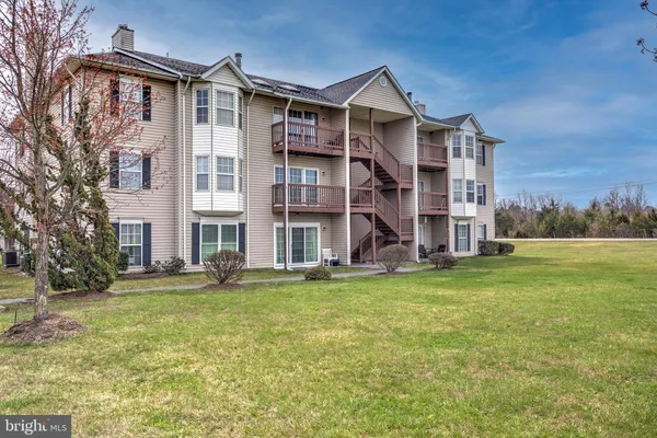 $219,000 | 90 Chinkapin Drive, Unit 12, Stephens City, VA 22655