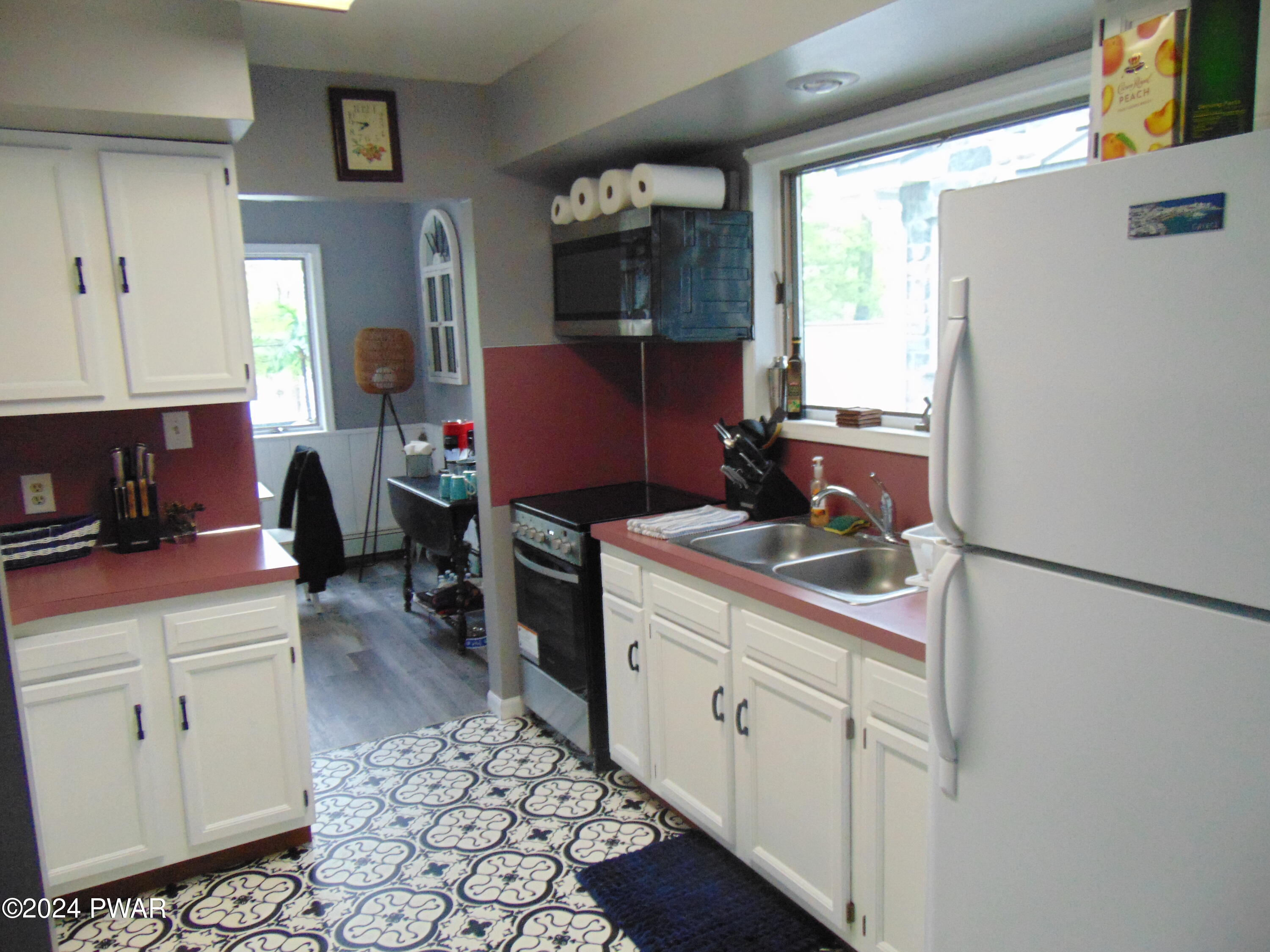 108 Paradise Road West Greentown, PA 18426 - Photo 16 of 28