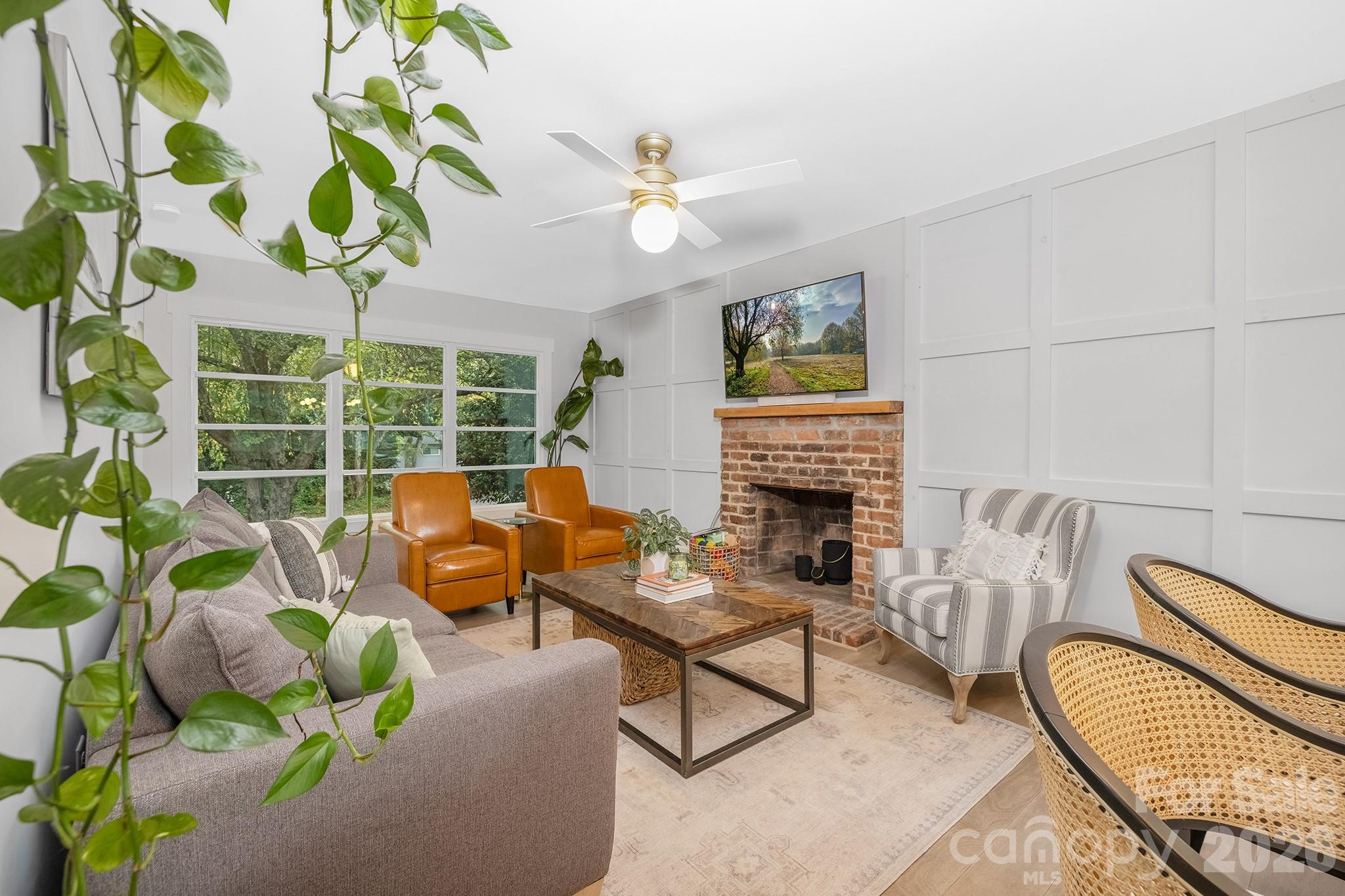 6213 Sharon Road Charlotte, NC 28210 - Photo 6 of 48