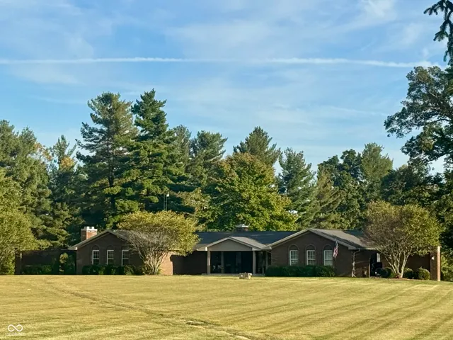 $689,900 | 4825 West County Road 500 North, North Vernon, IN 47265