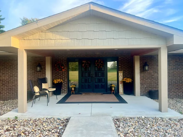 $669,900 | 4825 West County Road 500 North, North Vernon, IN 47265