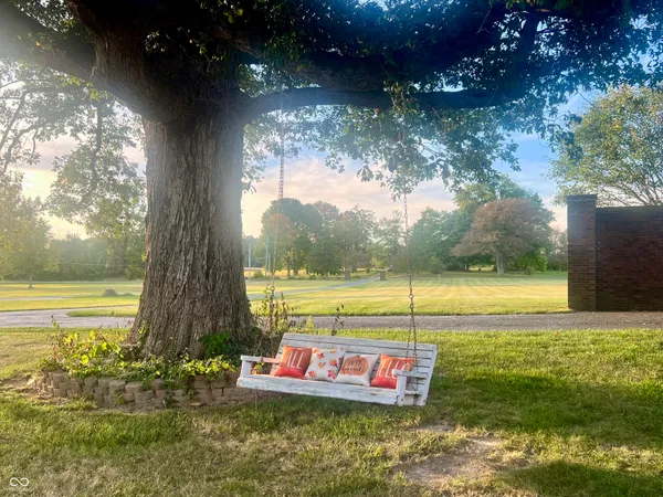 $669,900 | 4825 West County Road 500 North, North Vernon, IN 47265