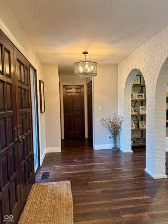 $669,900 | 4825 West County Road 500 North, North Vernon, IN 47265