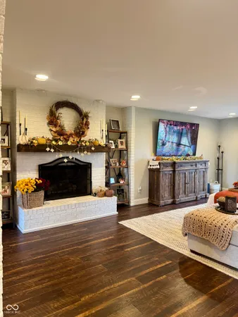 $669,900 | 4825 West County Road 500 North, North Vernon, IN 47265