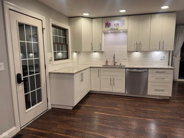 $669,900 | 4825 West County Road 500 North, North Vernon, IN 47265