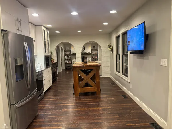 $669,900 | 4825 West County Road 500 North, North Vernon, IN 47265