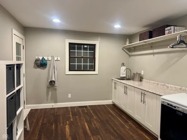$669,900 | 4825 West County Road 500 North, North Vernon, IN 47265