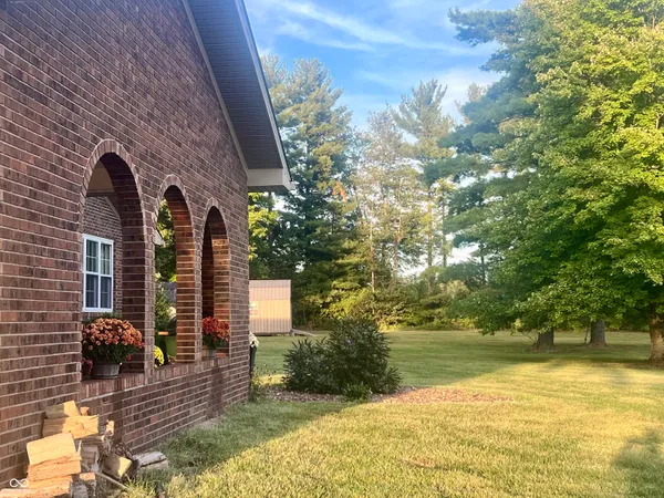 $669,900 | 4825 West County Road 500 North, North Vernon, IN 47265