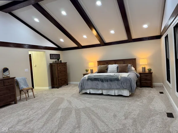 $669,900 | 4825 West County Road 500 North, North Vernon, IN 47265