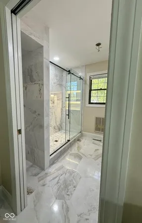 $669,900 | 4825 West County Road 500 North, North Vernon, IN 47265