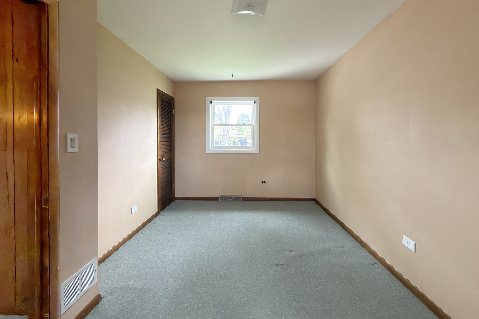 3000 Starling Lane Rolling Meadows, IL 60008 - Photo 14 of 24