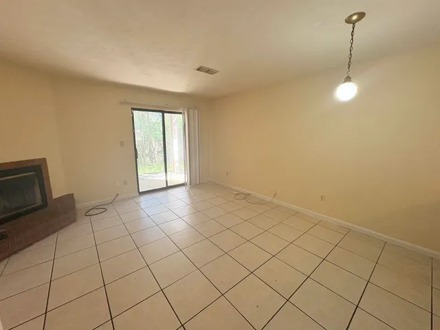 $1,095 | 1858 Sylvan Court, Tallahassee, FL 32303