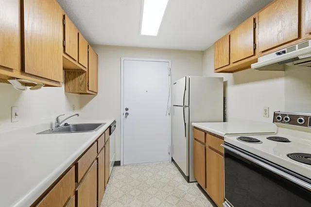 $290,000 | 36 Silver Hill Lane, Unit 21, Natick, MA 01760