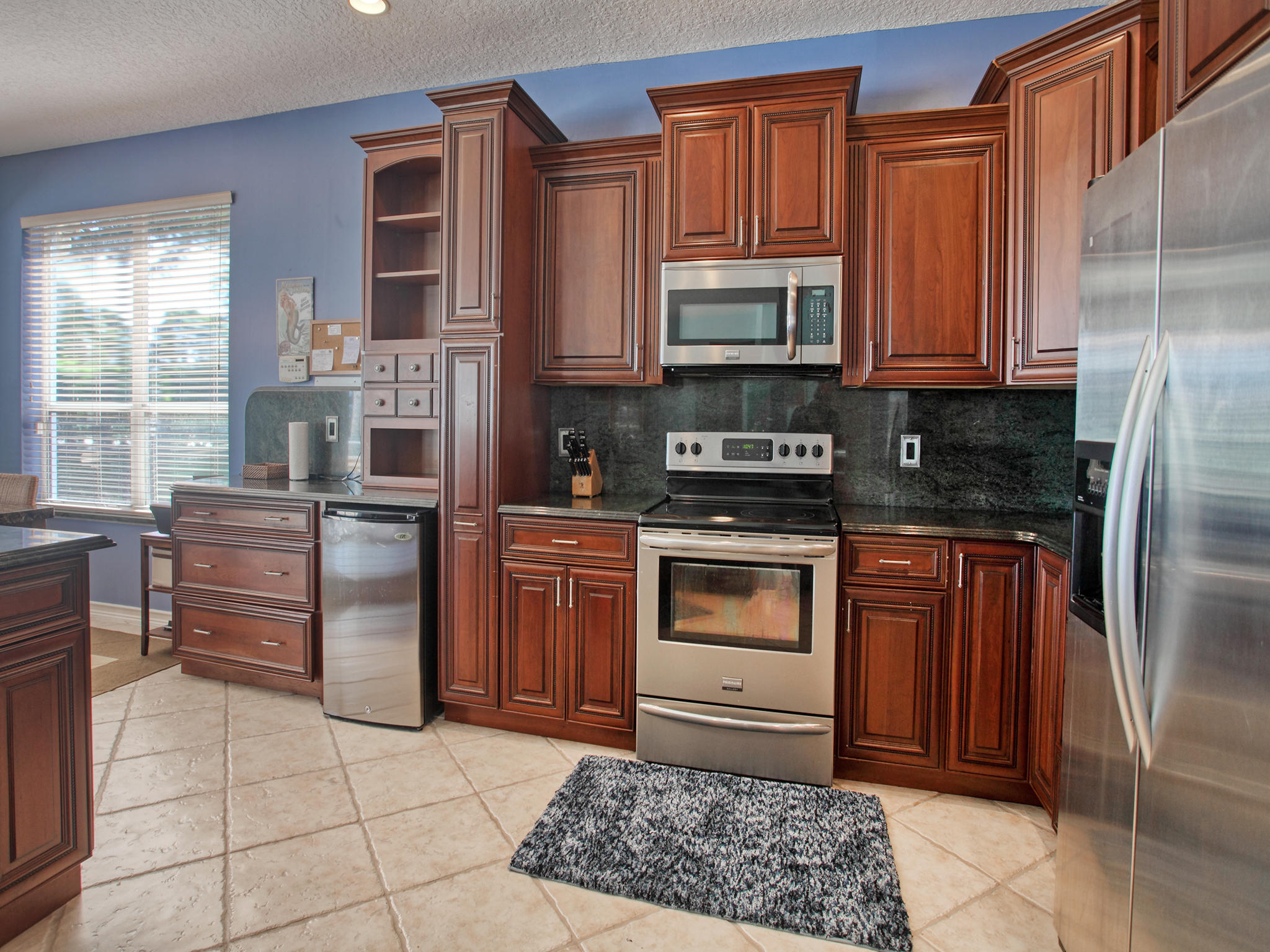 12757 Hyland Circle Boca Raton, FL 33428 - Photo 10 of 57 b29s