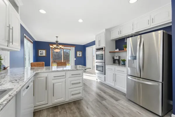 $594,900 | 4537 West Black Oak Circle, Angola, IN 46703