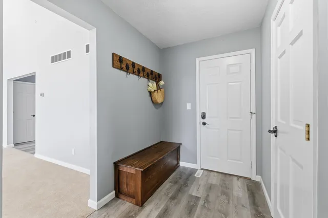 $594,900 | 4537 West Black Oak Circle, Angola, IN 46703