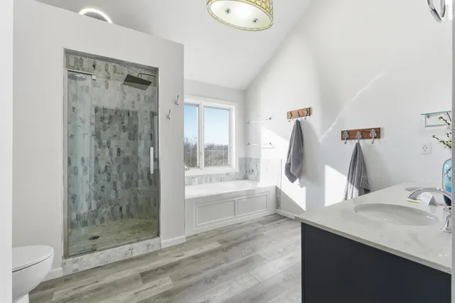 $594,900 | 4537 West Black Oak Circle, Angola, IN 46703