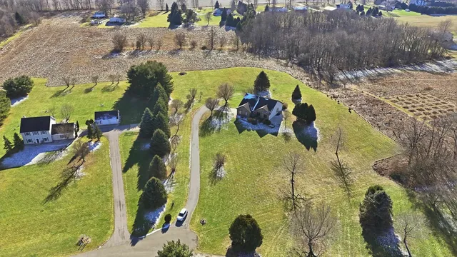 $594,900 | 4537 West Black Oak Circle, Angola, IN 46703