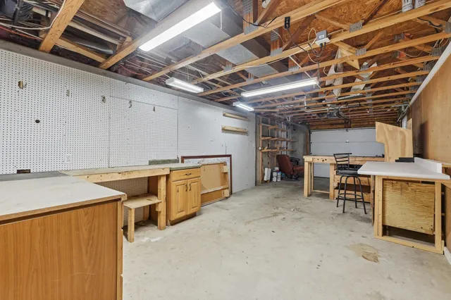 $594,900 | 4537 West Black Oak Circle, Angola, IN 46703