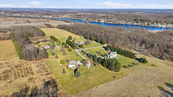 $594,900 | 4537 West Black Oak Circle, Angola, IN 46703