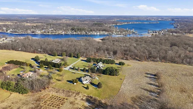 $594,900 | 4537 West Black Oak Circle, Angola, IN 46703