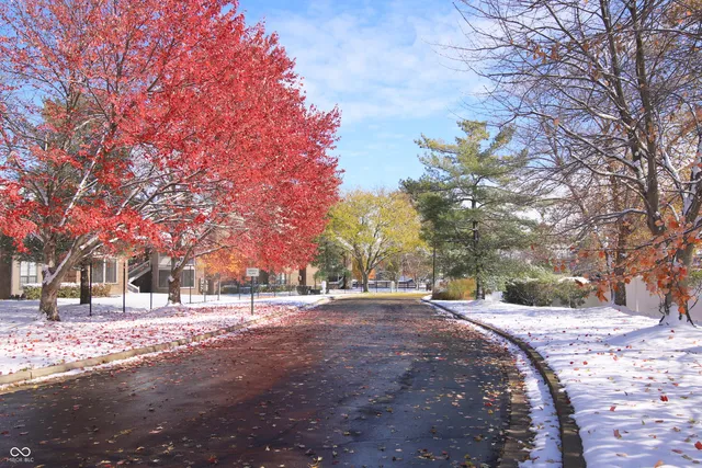 $163,500 | 8750 Yardley Court, Unit 303, Indianapolis, IN 46268